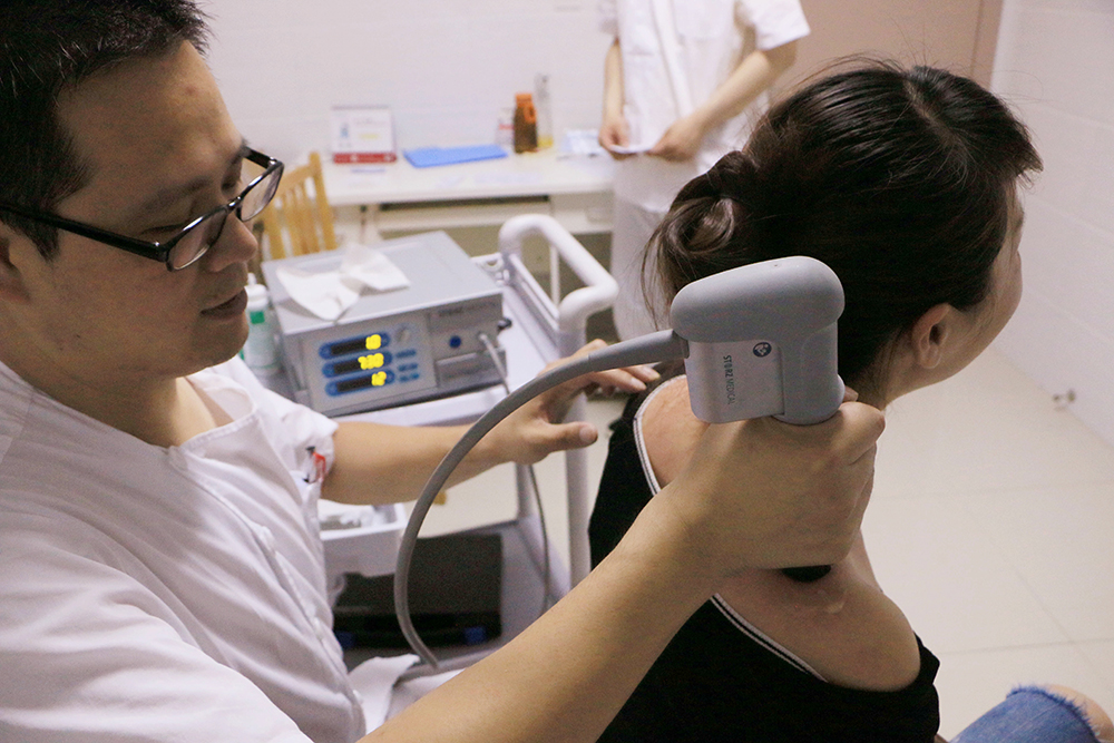 体外冲击波超声波治疗室